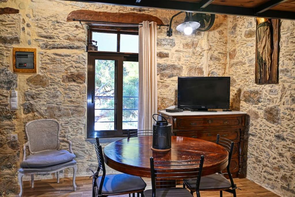 Pefkopetro Loft Chrissi Akti Chania Exterior foto