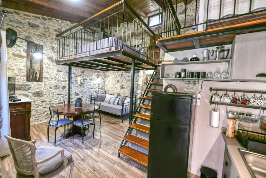 Pefkopetro Loft Chrissi Akti Chania Exterior foto
