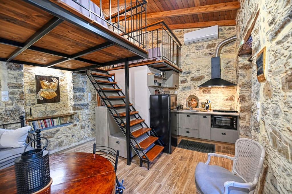 Pefkopetro Loft Chrissi Akti Chania Exterior foto