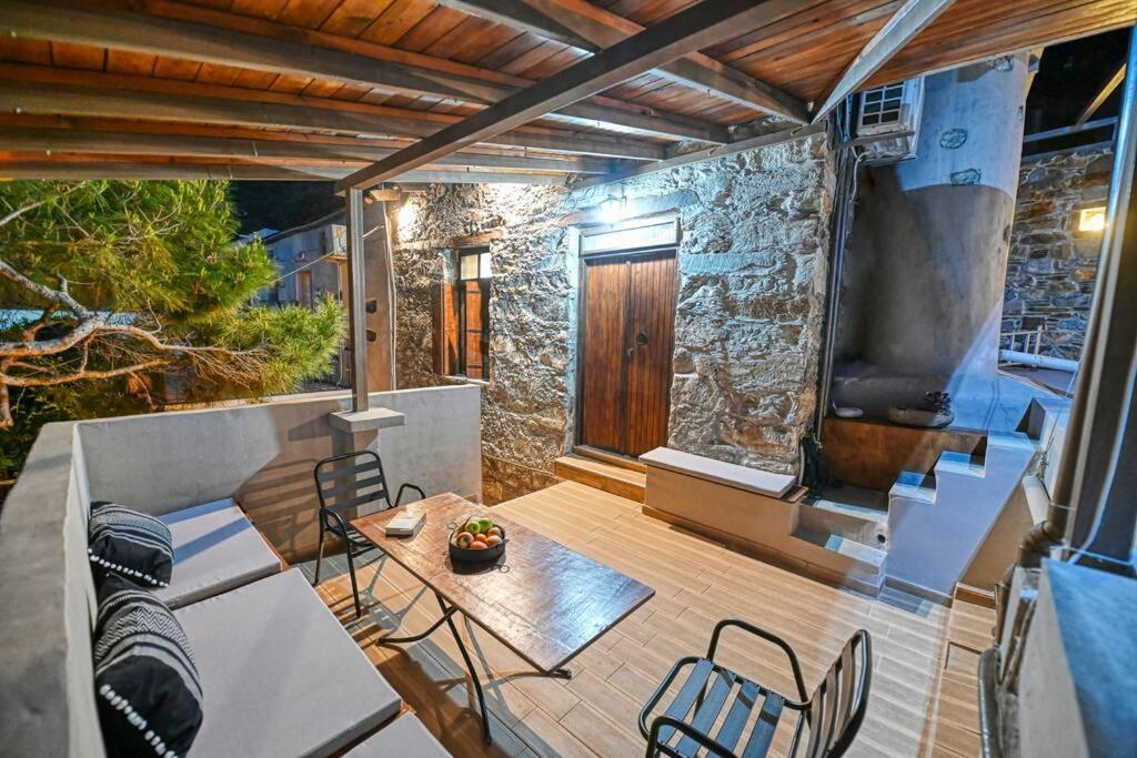 Pefkopetro Loft Chrissi Akti Chania Exterior foto